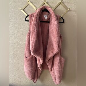 Sweater vest with pockets! 💕